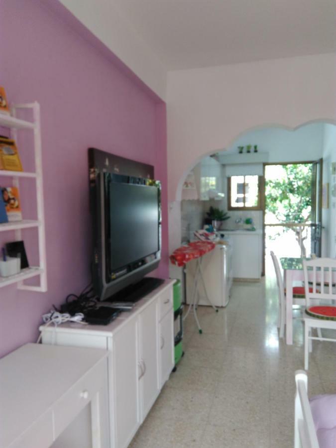 Yiota'S Cute Studio Paphos Exterior photo