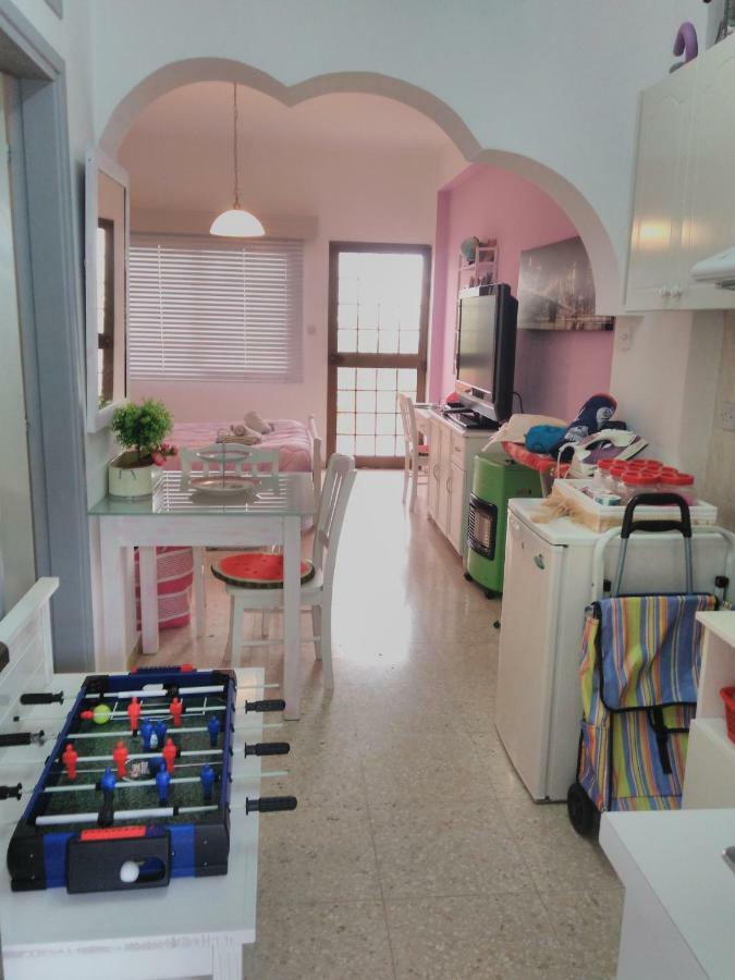 Yiota'S Cute Studio Paphos Exterior photo
